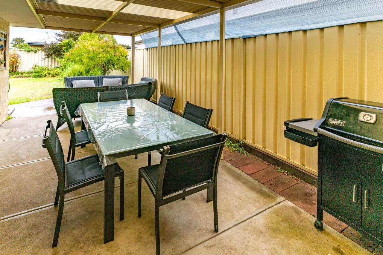 Indoyo Retreat Villa Busselton Exterior photo